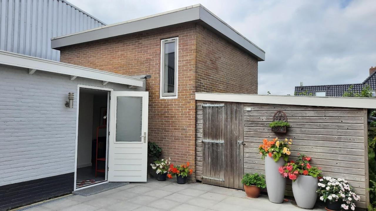 Luxe Ruime Studio Op Unieke, Rustige Locatie Dokkum Exterior foto
